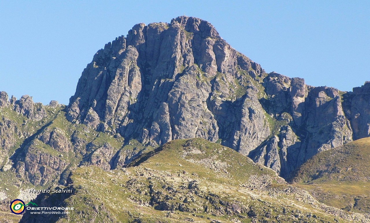 12 Zoom sul Pizzo del Becco....JPG